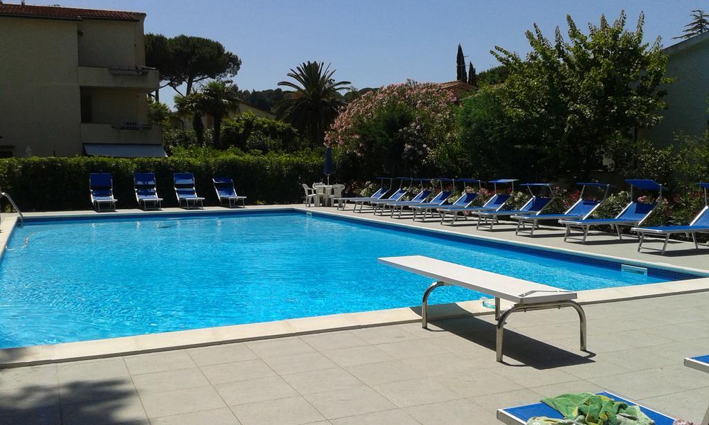Hotel Lilly Marina di Campo Exterior photo